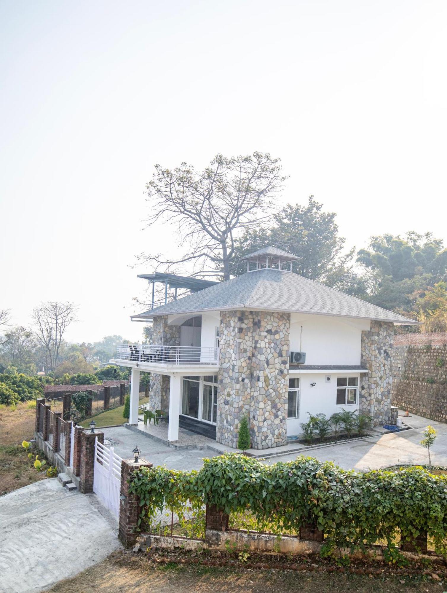 Lazy Fox Hideout - Panoramic View Cottage Dehradun Zewnętrze zdjęcie
